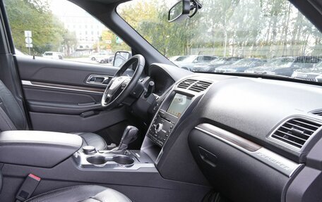 Ford Explorer VI, 2018 год, 2 009 000 рублей, 16 фотография