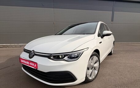 Volkswagen Golf VIII, 2021 год, 1 770 000 рублей, 5 фотография