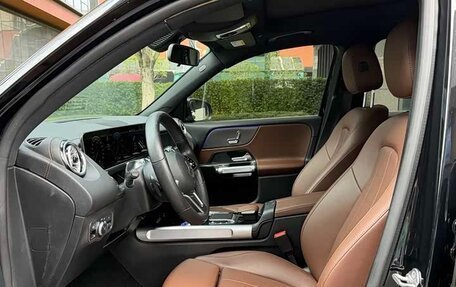 Mercedes-Benz GLB, 2022 год, 2 300 000 рублей, 9 фотография
