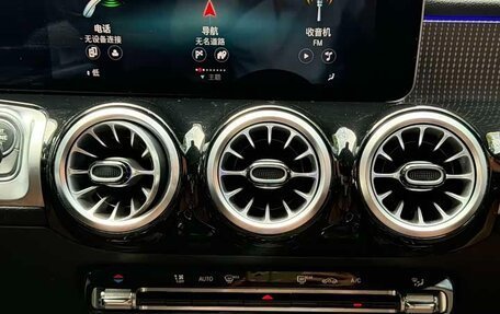 Mercedes-Benz GLB, 2022 год, 2 300 000 рублей, 16 фотография