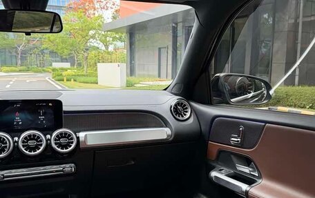 Mercedes-Benz GLB, 2022 год, 2 300 000 рублей, 18 фотография