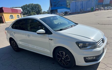 Volkswagen Polo VI (EU Market), 2016 год, 900 000 рублей, 2 фотография