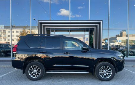 Toyota Land Cruiser Prado 150 рестайлинг 2, 2018 год, 3 930 000 рублей, 5 фотография
