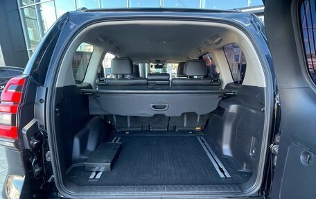 Toyota Land Cruiser Prado 150 рестайлинг 2, 2018 год, 3 930 000 рублей, 14 фотография