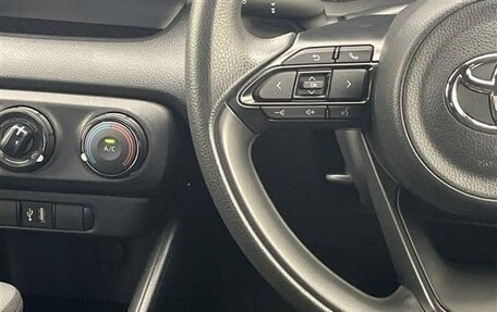 Toyota Yaris, 2023 год, 770 002 рублей, 11 фотография