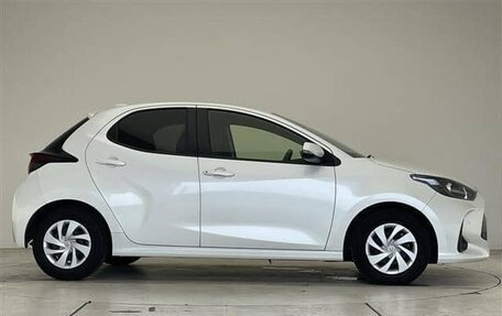 Toyota Yaris, 2023 год, 770 002 рублей, 6 фотография
