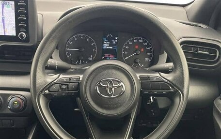 Toyota Yaris, 2023 год, 770 002 рублей, 10 фотография