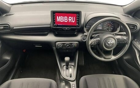 Toyota Yaris, 2023 год, 770 002 рублей, 9 фотография