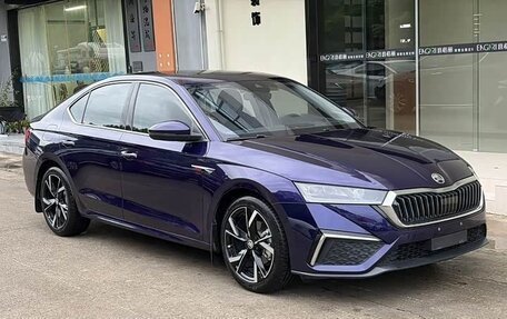 Skoda Octavia IV, 2023 год, 2 300 000 рублей, 3 фотография