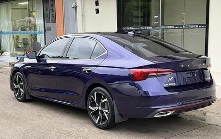 Skoda Octavia IV, 2023 год, 2 300 000 рублей, 4 фотография