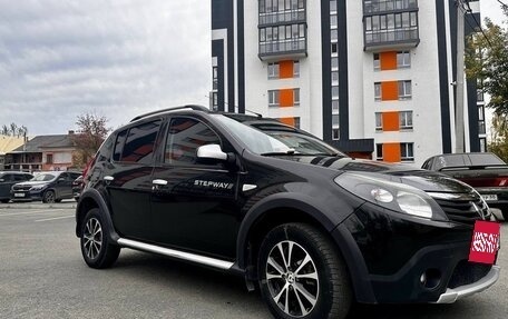 Renault Sandero I, 2013 год, 640 000 рублей, 2 фотография