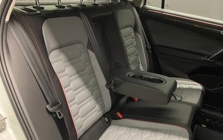 Volkswagen Tiguan II, 2022 год, 4 300 000 рублей, 4 фотография