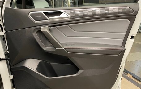 Volkswagen Tiguan II, 2022 год, 4 300 000 рублей, 10 фотография