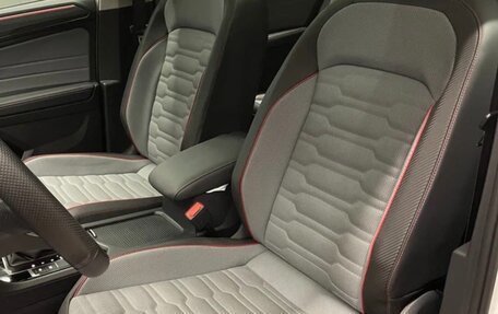 Volkswagen Tiguan II, 2022 год, 4 300 000 рублей, 20 фотография