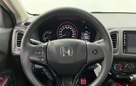 Honda Vezel, 2022 год, 1 600 000 рублей, 8 фотография