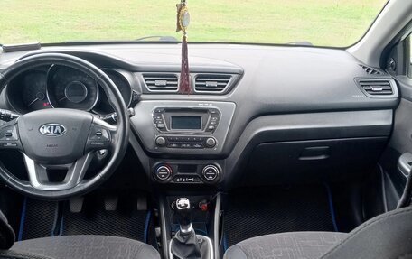 KIA Rio III рестайлинг, 2013 год, 990 000 рублей, 5 фотография