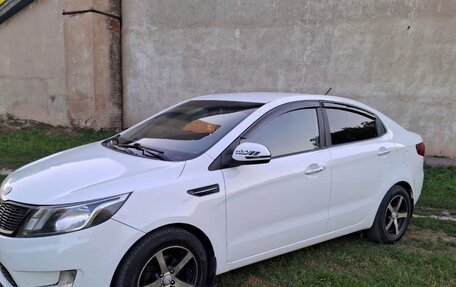 KIA Rio III рестайлинг, 2013 год, 990 000 рублей, 4 фотография