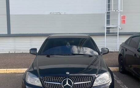 Mercedes-Benz C-Класс, 2008 год, 950 000 рублей, 1 фотография