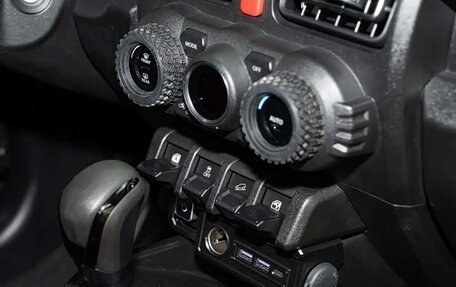Suzuki Jimny, 2023 год, 2 250 000 рублей, 12 фотография