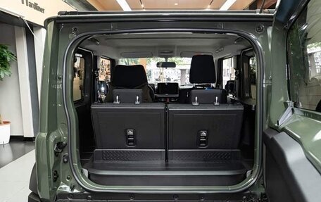 Suzuki Jimny, 2023 год, 2 250 000 рублей, 17 фотография