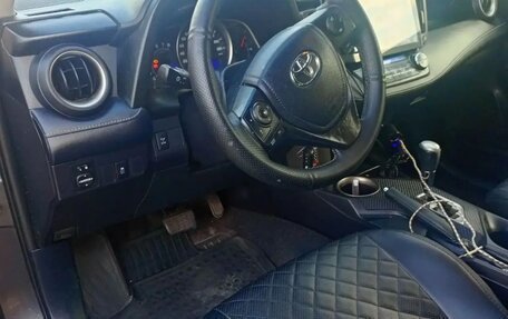 Toyota RAV4, 2013 год, 1 570 000 рублей, 7 фотография