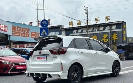 Honda Fit, 2024 год, 1 140 017 рублей, 3 фотография