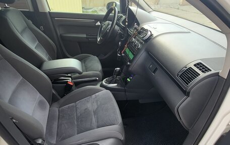 Volkswagen Touran III, 2012 год, 910 000 рублей, 17 фотография