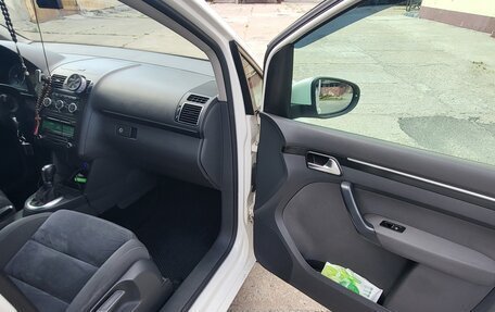 Volkswagen Touran III, 2012 год, 910 000 рублей, 18 фотография