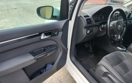 Volkswagen Touran III, 2012 год, 910 000 рублей, 16 фотография
