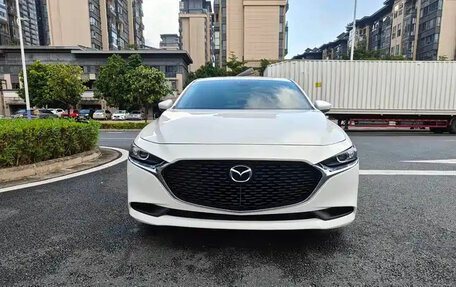 Mazda 3, 2022 год, 1 318 000 рублей, 2 фотография