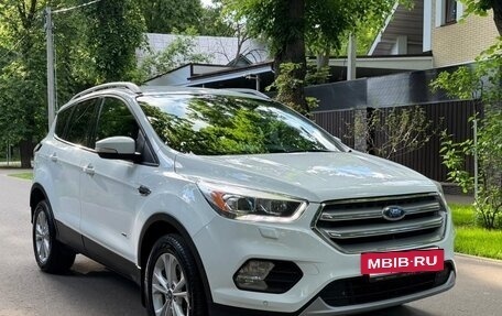 Ford Kuga III, 2017 год, 1 200 000 рублей, 2 фотография
