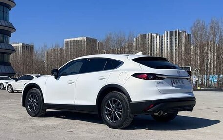 Mazda CX-4, 2023 год, 1 911 000 рублей, 5 фотография