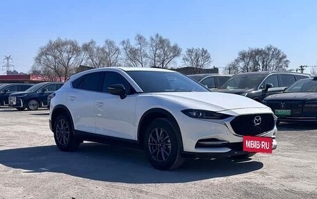 Mazda CX-4, 2023 год, 1 911 000 рублей, 3 фотография