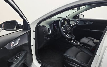 KIA K3, 2022 год, 1 720 000 рублей, 13 фотография