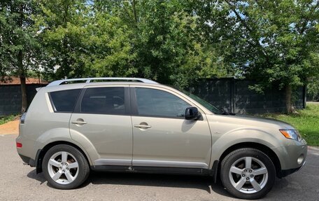 Mitsubishi Outlander III рестайлинг 3, 2008 год, 1 500 000 рублей, 5 фотография