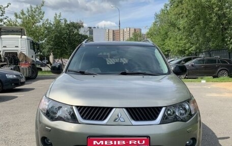 Mitsubishi Outlander III рестайлинг 3, 2008 год, 1 500 000 рублей, 2 фотография
