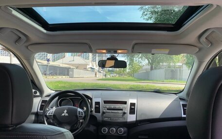 Mitsubishi Outlander III рестайлинг 3, 2008 год, 1 500 000 рублей, 18 фотография