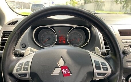 Mitsubishi Outlander III рестайлинг 3, 2008 год, 1 500 000 рублей, 19 фотография