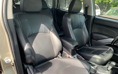 Mitsubishi Outlander III рестайлинг 3, 2008 год, 1 500 000 рублей, 22 фотография