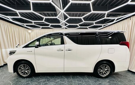 Toyota Alphard III, 2018 год, 4 299 900 рублей, 3 фотография