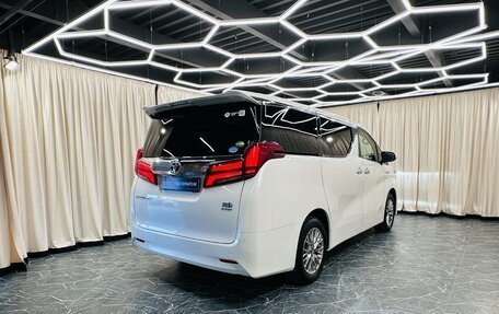 Toyota Alphard III, 2018 год, 4 299 900 рублей, 6 фотография
