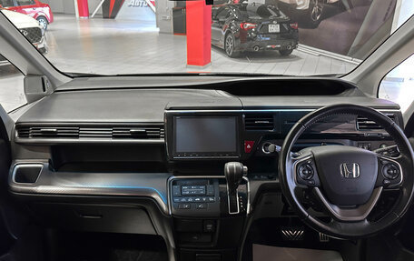 Honda Stepwgn IV, 2017 год, 2 257 000 рублей, 27 фотография