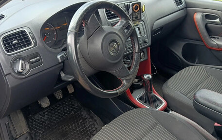 Volkswagen Polo VI (EU Market), 2012 год, 650 000 рублей, 2 фотография