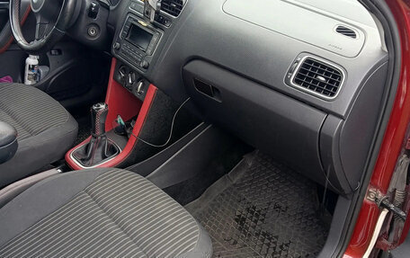Volkswagen Polo VI (EU Market), 2012 год, 650 000 рублей, 4 фотография