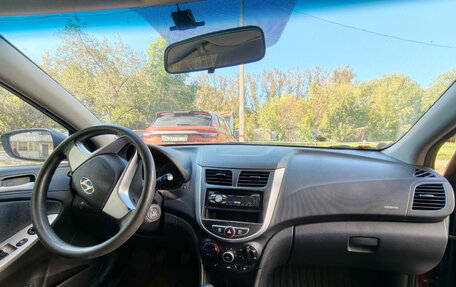 Hyundai Solaris II рестайлинг, 2012 год, 790 000 рублей, 13 фотография