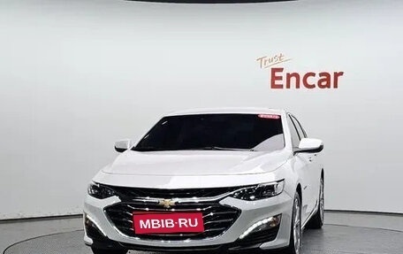 Chevrolet Malibu IX, 2022 год, 1 670 000 рублей, 2 фотография