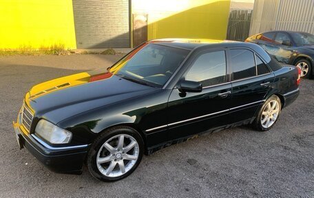 Mercedes-Benz C-Класс, 1994 год, 380 000 рублей, 4 фотография