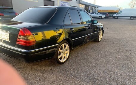 Mercedes-Benz C-Класс, 1994 год, 380 000 рублей, 6 фотография