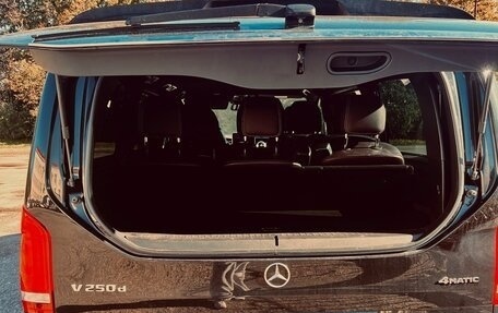 Mercedes-Benz V-Класс, 2017 год, 4 900 000 рублей, 7 фотография