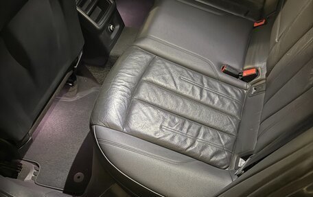 Audi A4, 2017 год, 2 099 000 рублей, 4 фотография